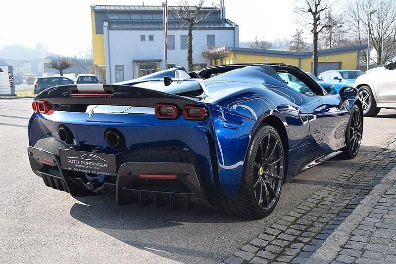Gebraucht Ferrari SF90 2023 Blau Cabrio