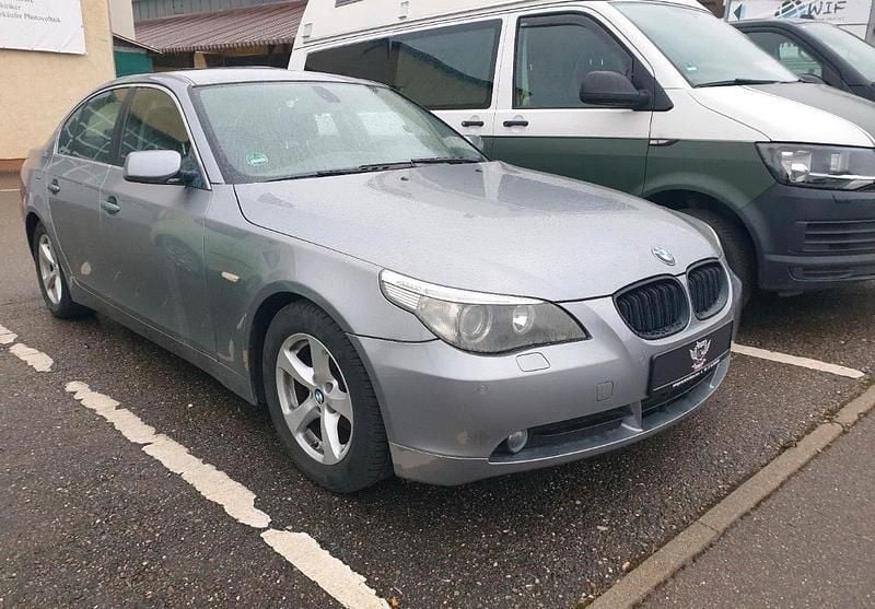 Gebraucht BMW 520 170 PS (125 kW) 2004 Silber Limousine
