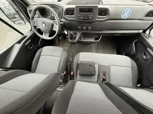 Gebraucht Renault Master 146 PS (107 kW) 2024 Mineral weiss Van / Kleinbus