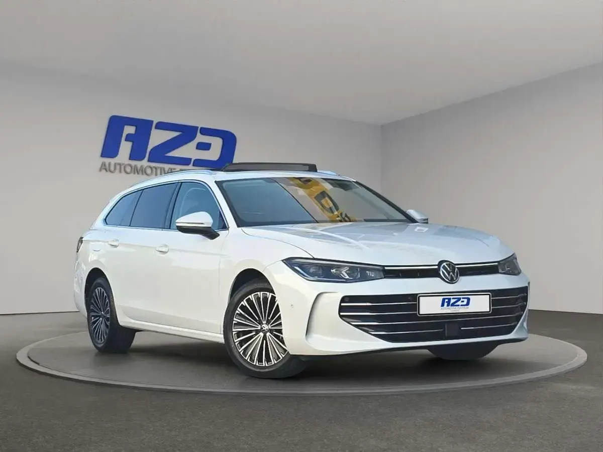 Gebraucht VW Passat R 150 PS (110 kW) 2024 Weiß Kombi