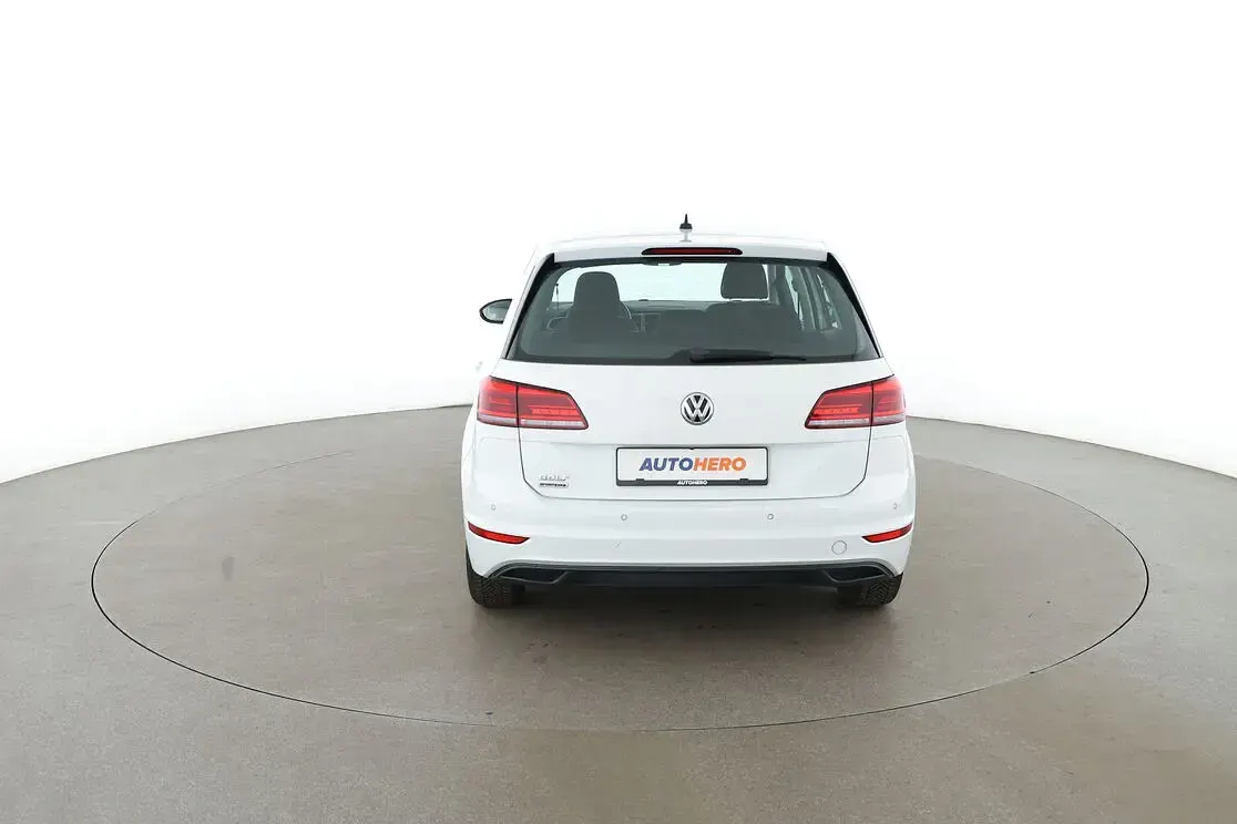 Gebraucht VW Golf Sportsvan Trendline 2018 Weiß Van / Kleinbus