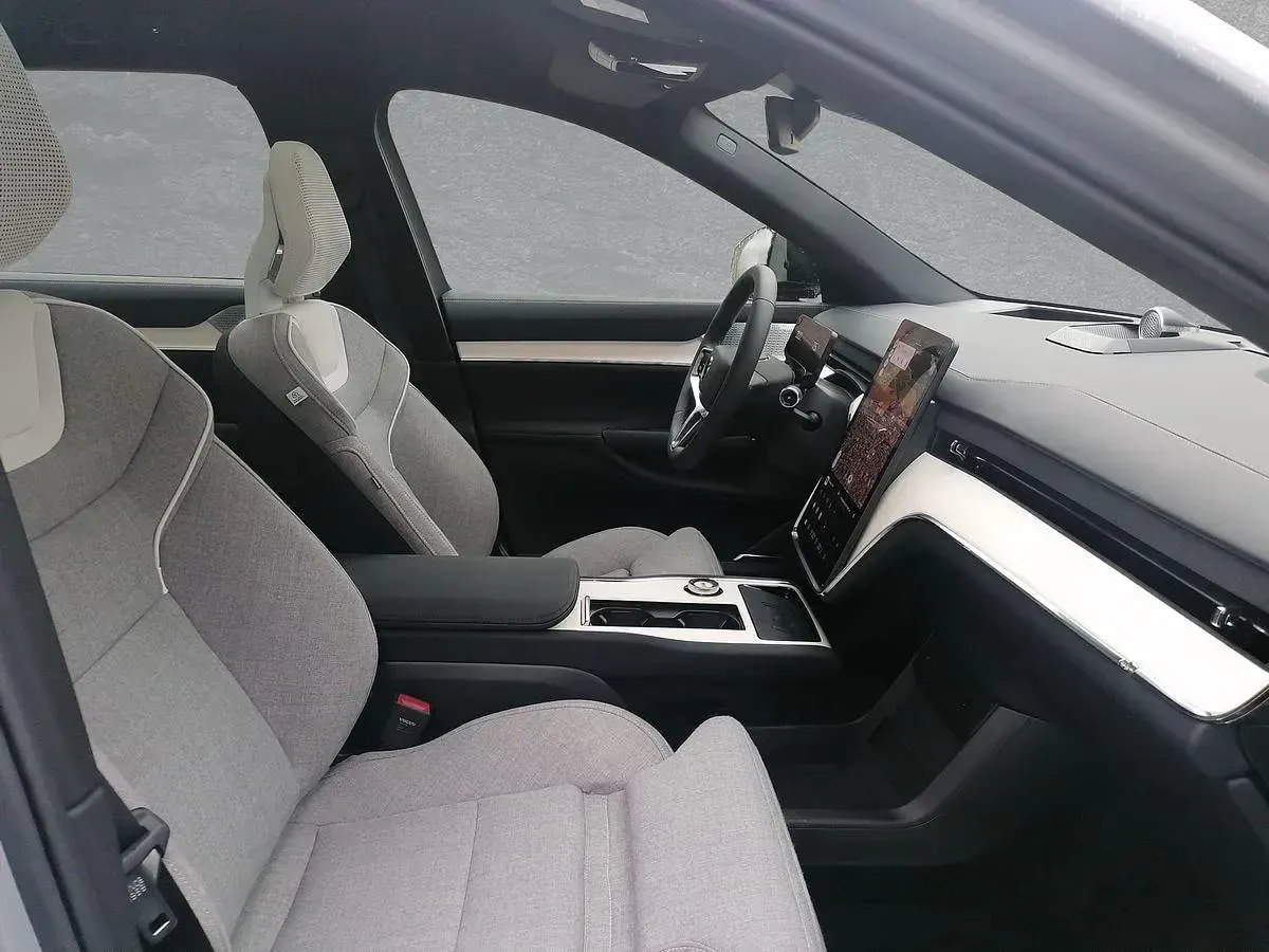 Neu Volvo EX90 Performance 380 kW (517 PS) 2025 Vapour grey SUV