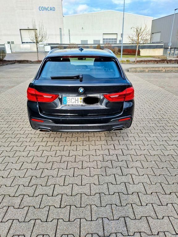 Gebraucht BMW 520 Performance 190 PS (139 kW) 2019 Schwarz Kombi