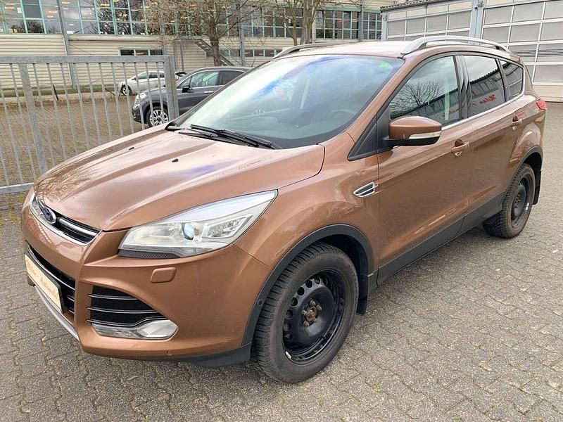 Gebraucht Ford Kuga Titanium 140 PS (102 kW) 2013 Canyonbraun (metallic) SUV