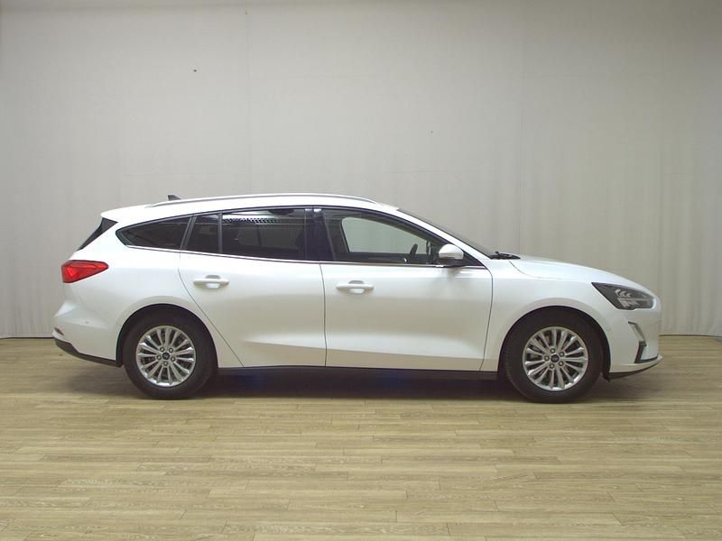 Gebraucht Ford Focus Titanium 150 PS (110 kW) 2021 Weiss Limousine