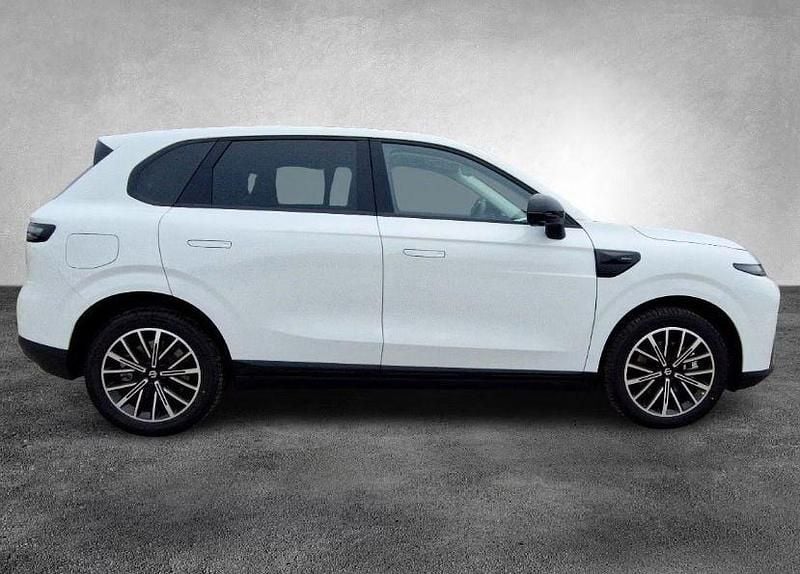 Neu Leapmotor B10 160 kW (218 PS) 2026 Light white SUV