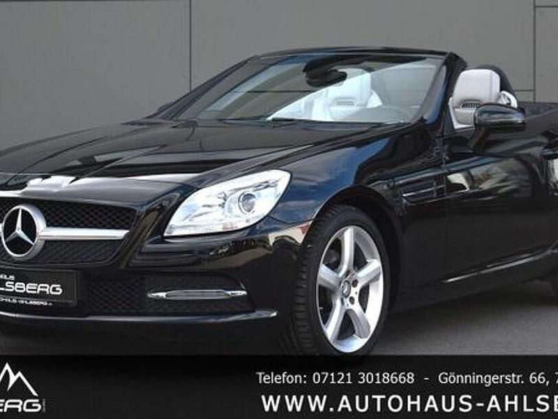 Gebraucht Mercedes SLK200 184 PS (135 kW) 2015 Obsidianschwarz  lack Cabrio
