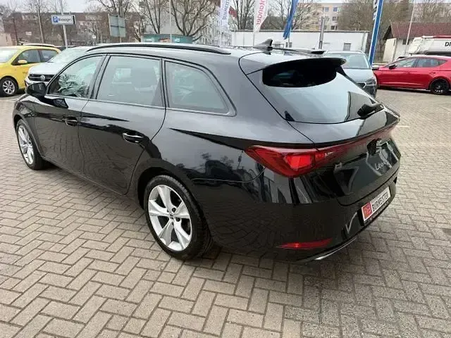 Gebraucht Seat Leon FR 150 PS (110 kW) 2022 Schwarz Limousine