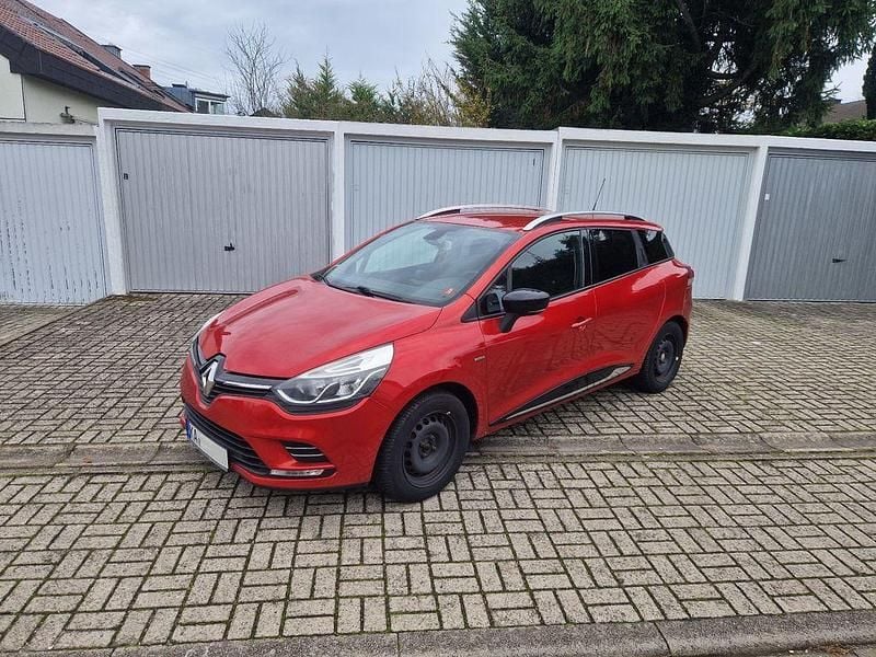 Gebraucht Renault Clio IV LIMITED 90 PS (66 kW) 2017 Rot Limousine
