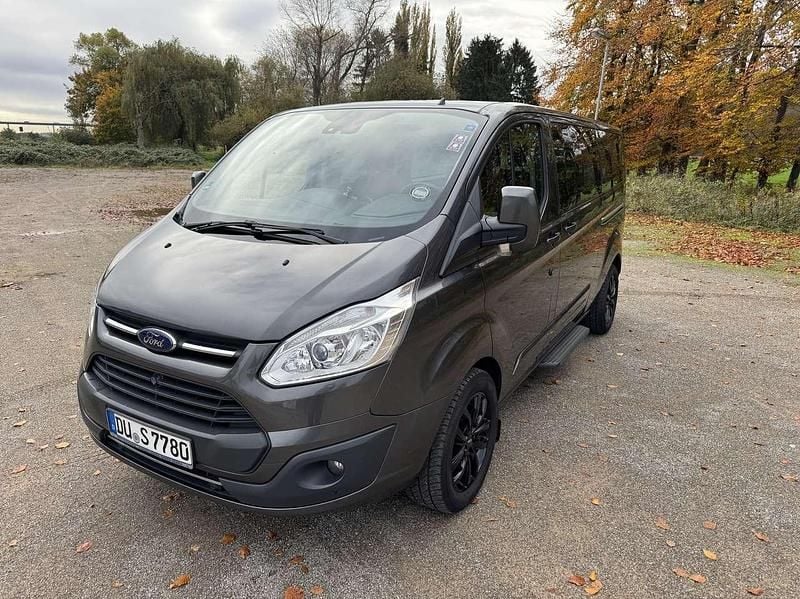 Gebraucht 2016 Ford Tourneo Titanium Van / Kleinbus | 17.999 € (Superpreis) - Bild 1/4