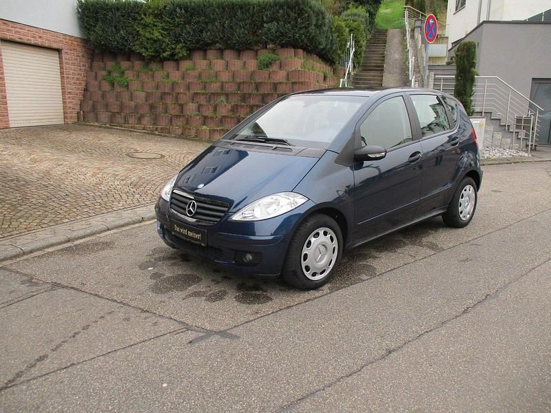 Gebraucht Mercedes A150 Classic 95 PS (69 kW) 2005 Blau Kleinwagen