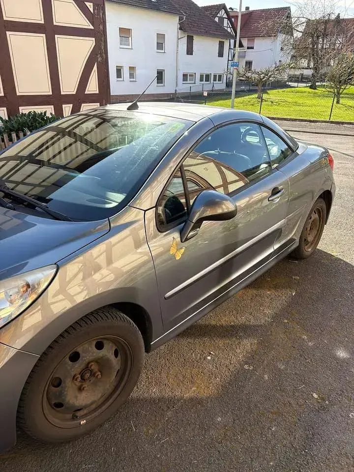 Gebraucht Peugeot 207 CC Platinum 120 PS (88 kW) 2009 Silber Cabrio