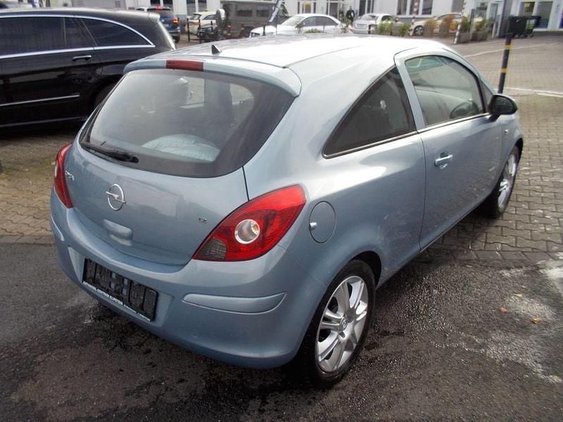 Gebraucht Opel Corsa Innovation 80 PS (58 kW) 2008 Blau Kleinwagen