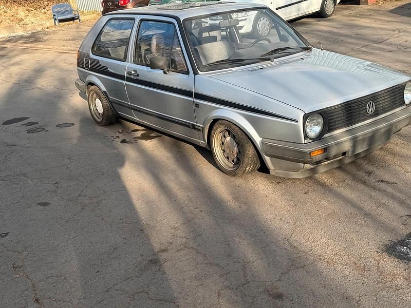 Gebraucht VW Golf II 55 PS (40 kW) 1987 Silber Kleinwagen