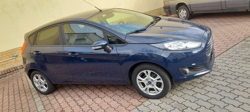 Blau Gebraucht 2014 Ford Fiesta SYNC Edition Kleinwagen | 7.000 € (Guter Preis) - Bild 1/4