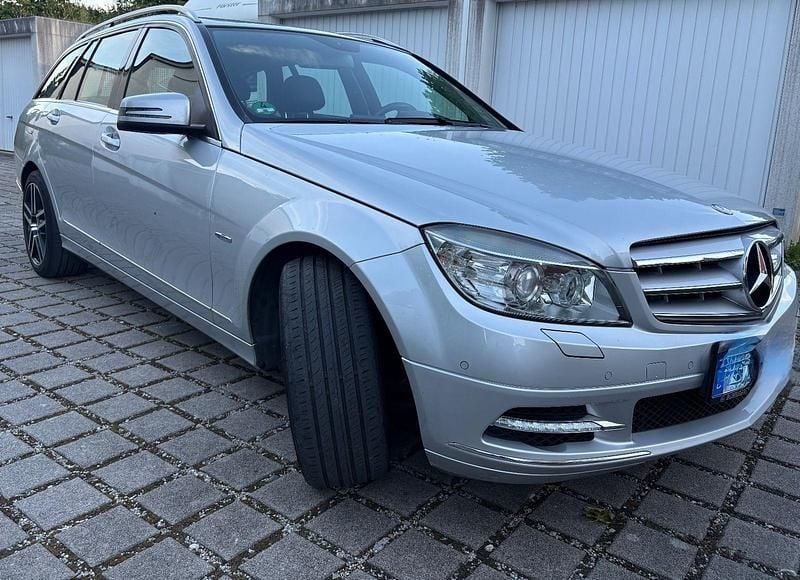 Silber Gebraucht 2010 Mercedes C350 Kombi | 5.900 € (Superpreis) - Bild 1/4