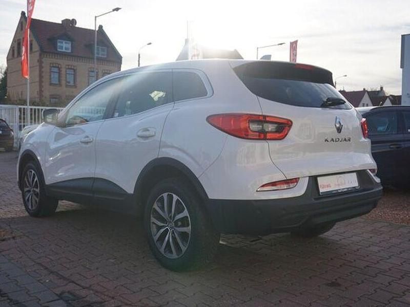 Gebraucht Renault Kadjar Zen 140 PS (102 kW) 2021 Weiß SUV