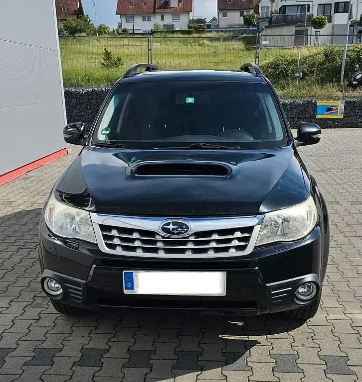 Gebraucht Subaru Forester Active 147 PS (108 kW) 2012 Schwarz SUV