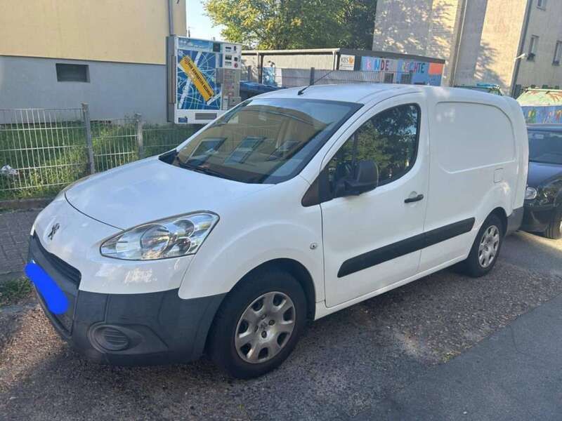 Gebraucht 2011 Peugeot Partner Tepee Tendance Van / Kleinbus | 4.150 € (Fairer Preis) - Bild 1/1