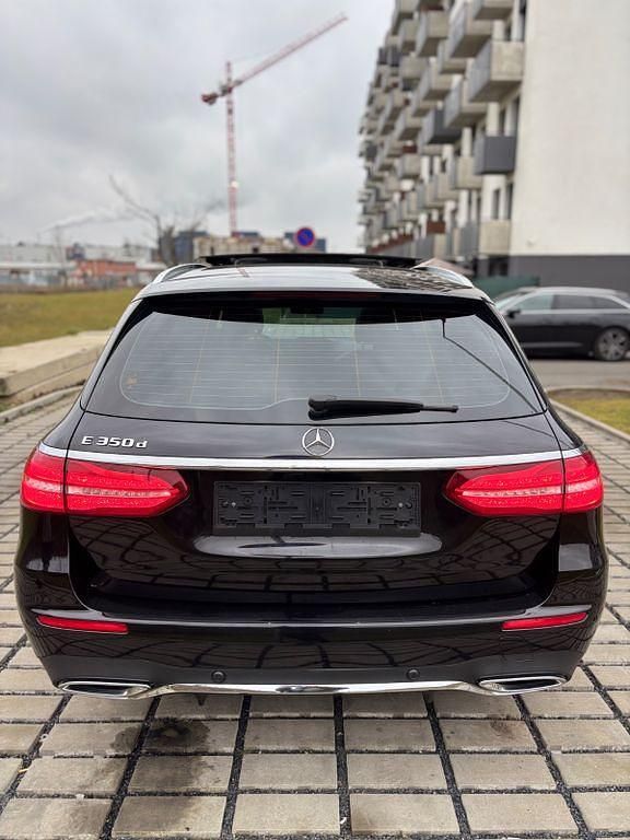 Gebraucht Mercedes E350 286 PS (210 kW) 2019 Schwarz Limousine