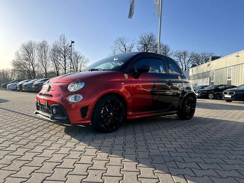 Gebraucht Abarth 595 165 PS (121 kW) 2024 Schwarz metallic Kleinwagen