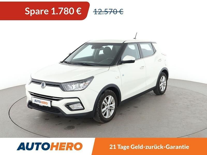 Weiß Gebraucht 2018 Ssangyong (KGM) Tivoli Quartz SUV | 10.790 € - Bild 1/3