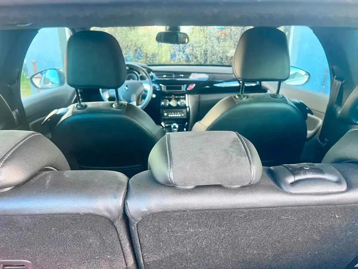 Gebraucht Citroën DS3 120 PS (88 kW) 2012 Grau Kleinwagen