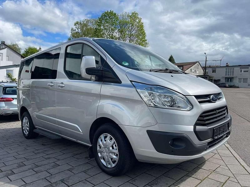 Polarsilber metallic Gebraucht 2016 Ford Transit Custom Titanium Van / Kleinbus | 24.900 € (Teuer) - Bild 1/4