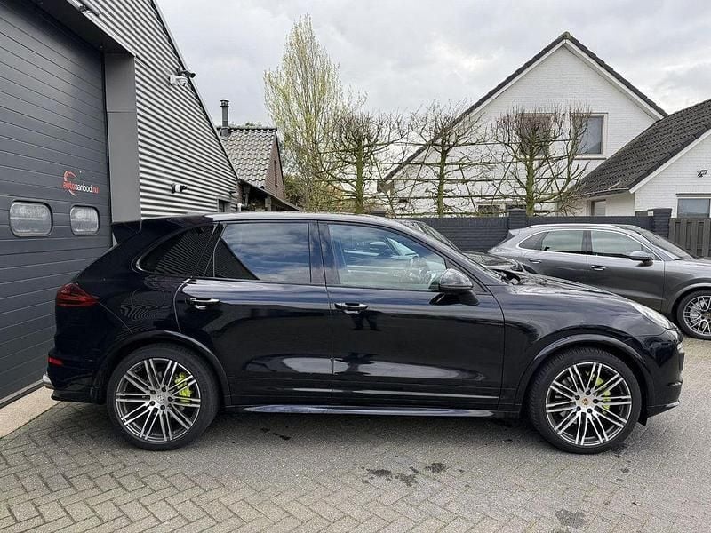 Second-hand Porsche Cayenne Sport 416 CP (305 kW) 2015 Negru SUV