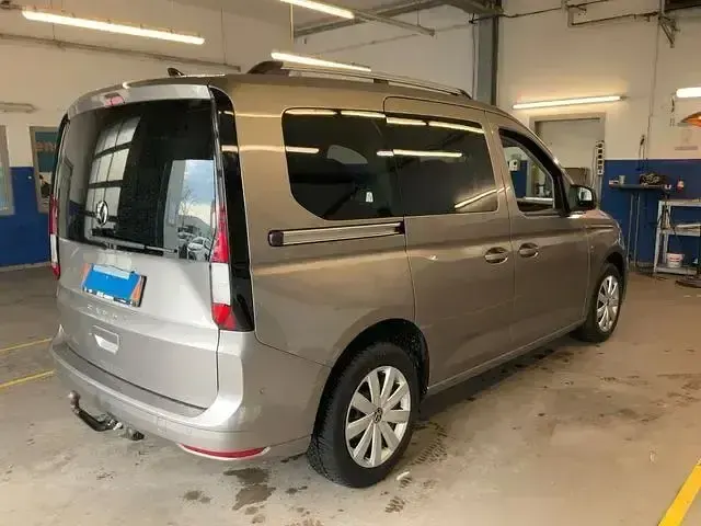 Gebraucht VW Caddy Life 200 PS (147 kW) 2023 Grau Van / Kleinbus