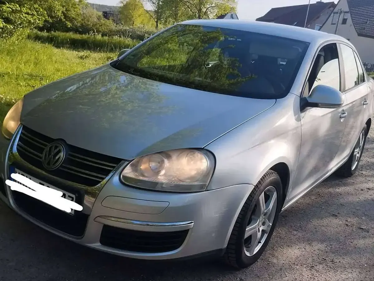 Gebraucht VW Jetta Trendline 102 PS (75 kW) 2005 Grau Limousine
