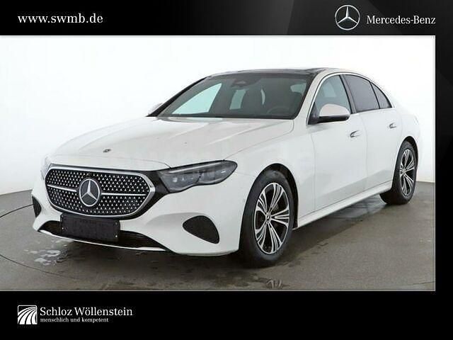 Gebraucht Mercedes E450 Avantgarde 367 PS (269 kW) 2024 Weiß Limousine