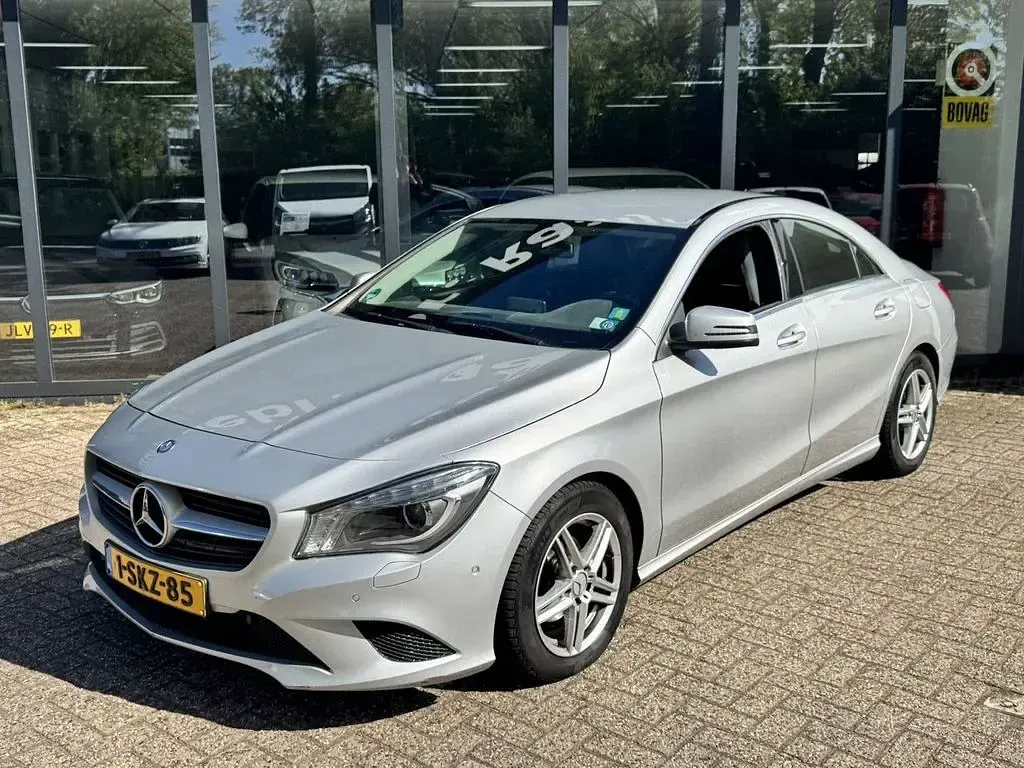 Gebraucht Mercedes CLA180 Edition 122 PS (89 kW) 2013 Grau Limousine