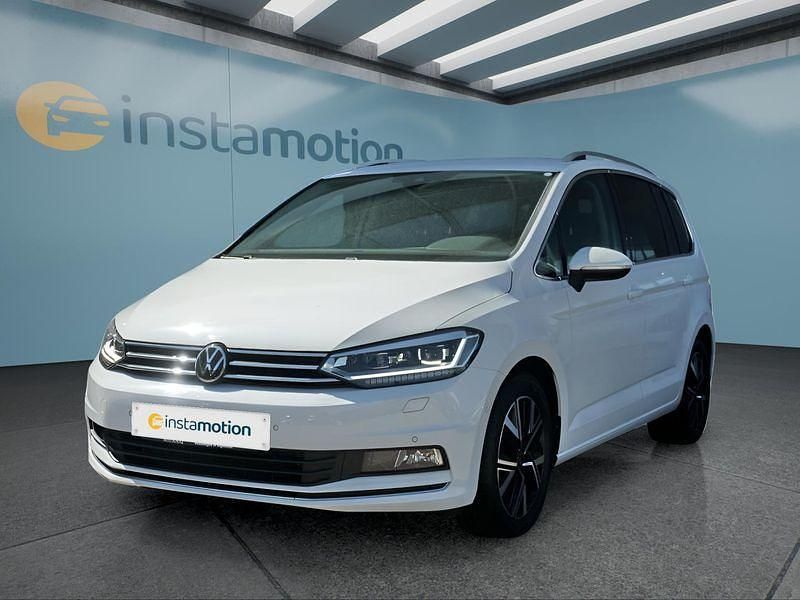 Weiß Gebraucht 2021 VW Touran Van / Kleinbus | 29.749 € (Etwas zu teuer) - Bild 1/4