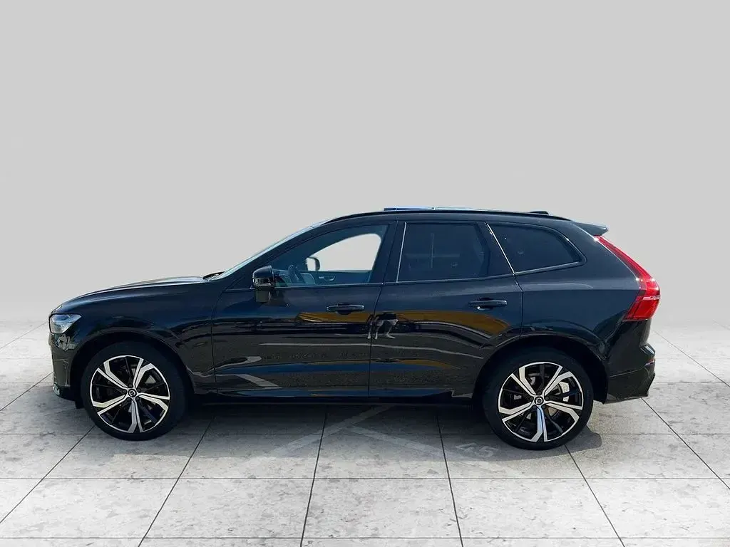 Gebraucht Volvo XC60 R-Design 235 PS (172 kW) 2022 Schwarz SUV