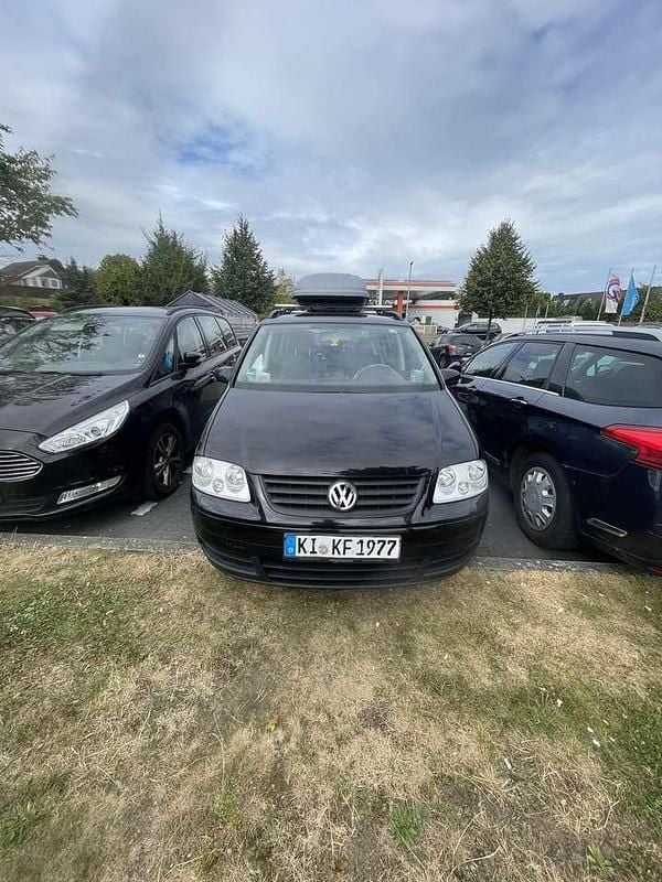 Gebraucht 2004 VW Touran Highline Van / Kleinbus | 2.700 € (Teuer) - Bild 1/4