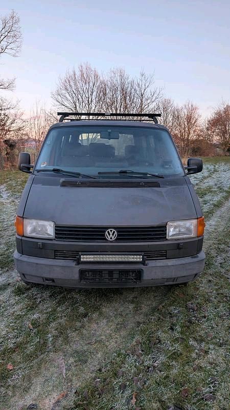 Gebraucht VW T4 77 PS (56 kW) 1995 Schwarz Van