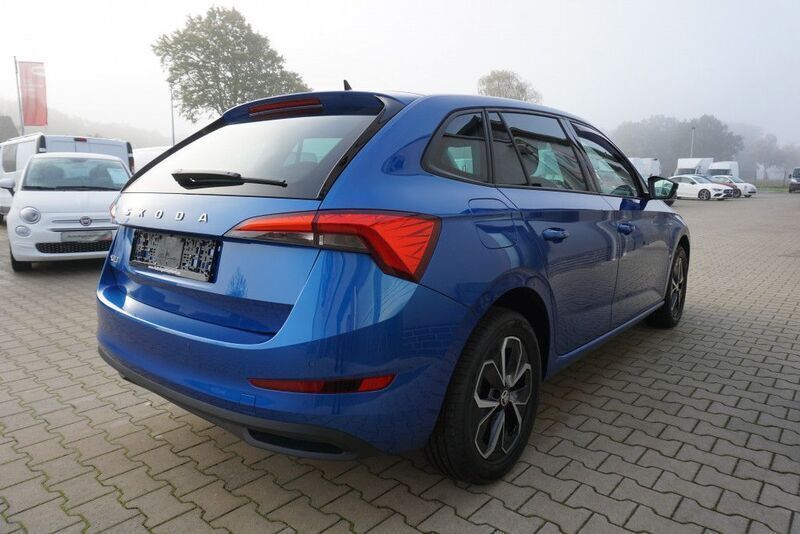 Gebraucht Skoda Scala Drive 150 PS (110 kW) 2020 Blau Kleinwagen