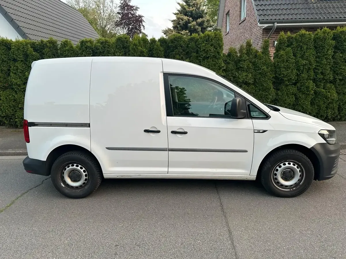 Gebraucht VW Caddy 75 PS (55 kW) 2017 Weiß Van / Kleinbus