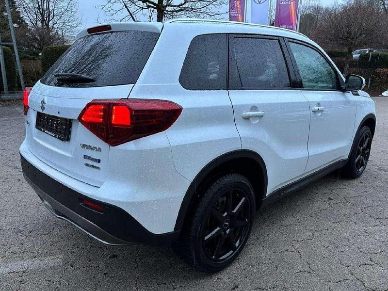 Gebraucht Suzuki Vitara Comfort+ 129 PS (94 kW) 2020 Weiß SUV