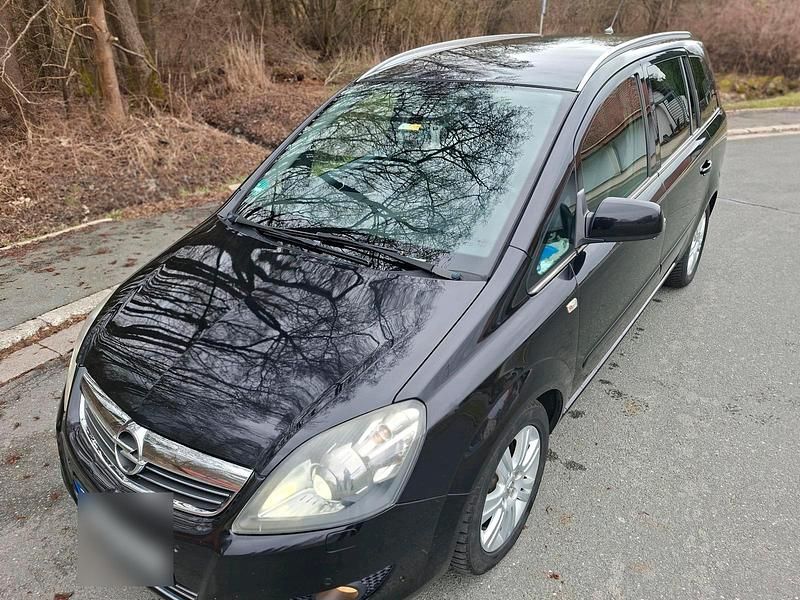 Gebraucht Opel Zafira 150 PS (110 kW) 2009 Schwarz Van / Kleinbus