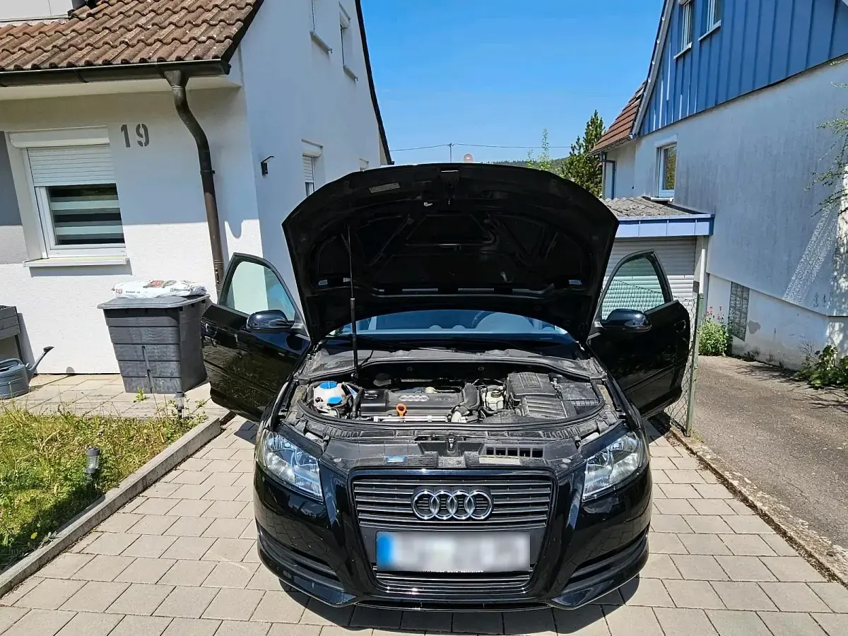 Używany Audi A3 125 KM (91 kW) 2010 Czarny Hatchback