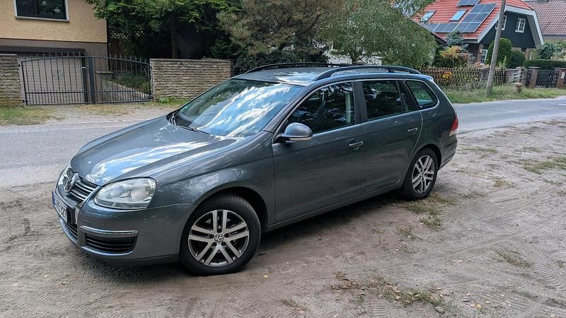 Grau Gebraucht 2007 VW Golf V Comfortline Kombi | 3.500 € (Teuer) - Bild 1/4