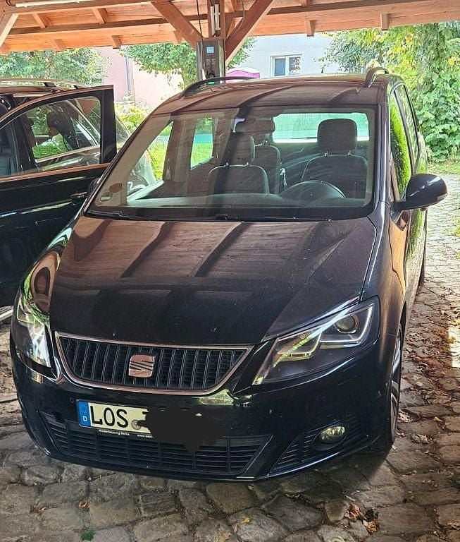 Schwarz Gebraucht 2013 Seat Alhambra Style Van / Kleinbus | 10.900 € (Superpreis) - Bild 1/4