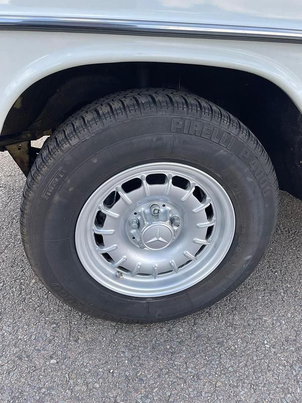 Gebraucht Mercedes 280 180 PS (132 kW) 1972 Weiß Limousine