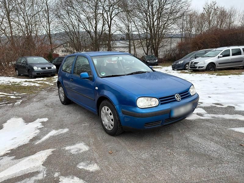Gebraucht VW Golf IV 75 PS (55 kW) 2002 Blau Kleinwagen