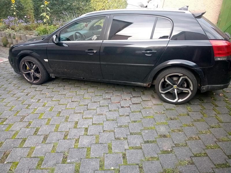 Gebraucht Opel Signum 175 PS (128 kW) 2004 Schwarz Kleinwagen