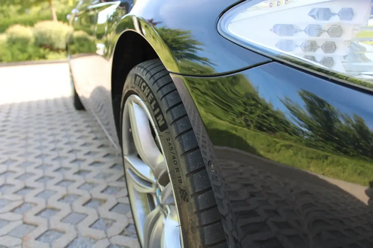 Gebraucht BMW 528 M Sport 245 PS (180 kW) 2012 Schwarz Kombi