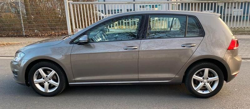 Gebraucht VW Golf VII Trendline 86 PS (63 kW) 2013 Grau Limousine