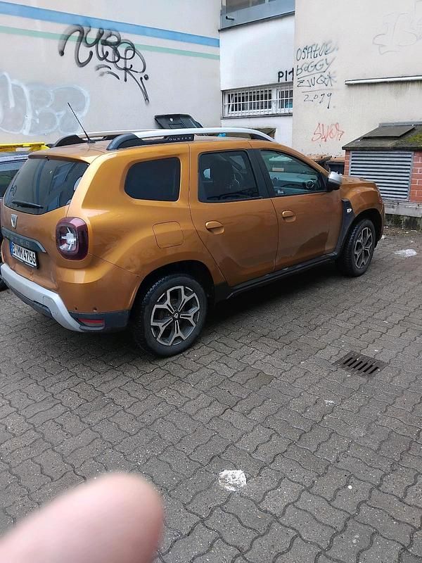 Gebraucht Dacia Duster 132 PS (97 kW) 2019 Gold SUV